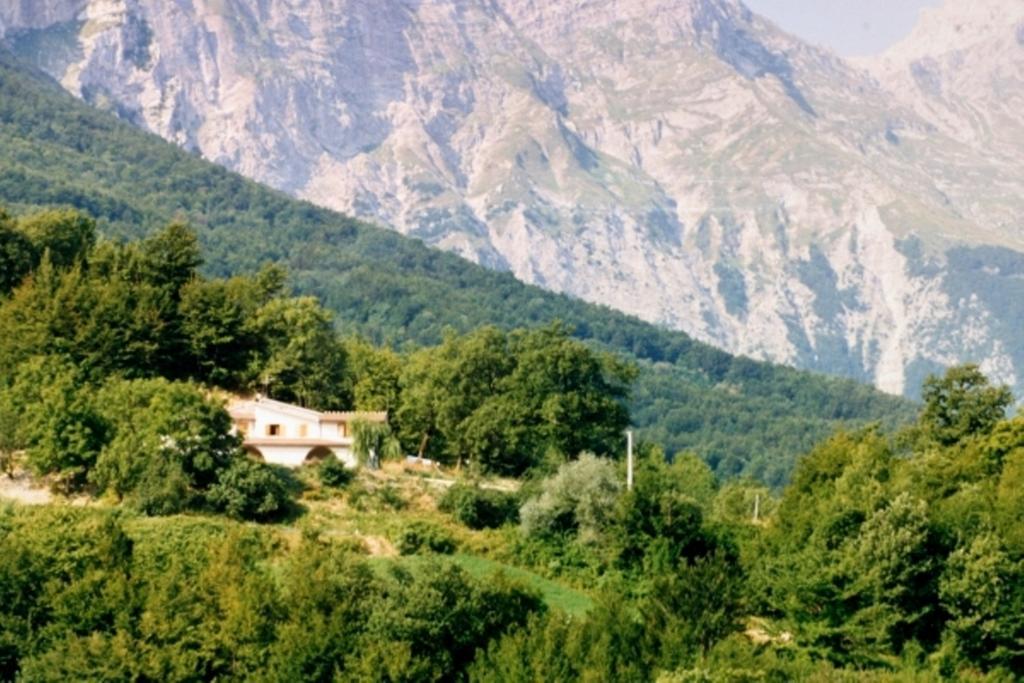 Agriturismo Lu Formaggio Hotell Castelli Eksteriør bilde